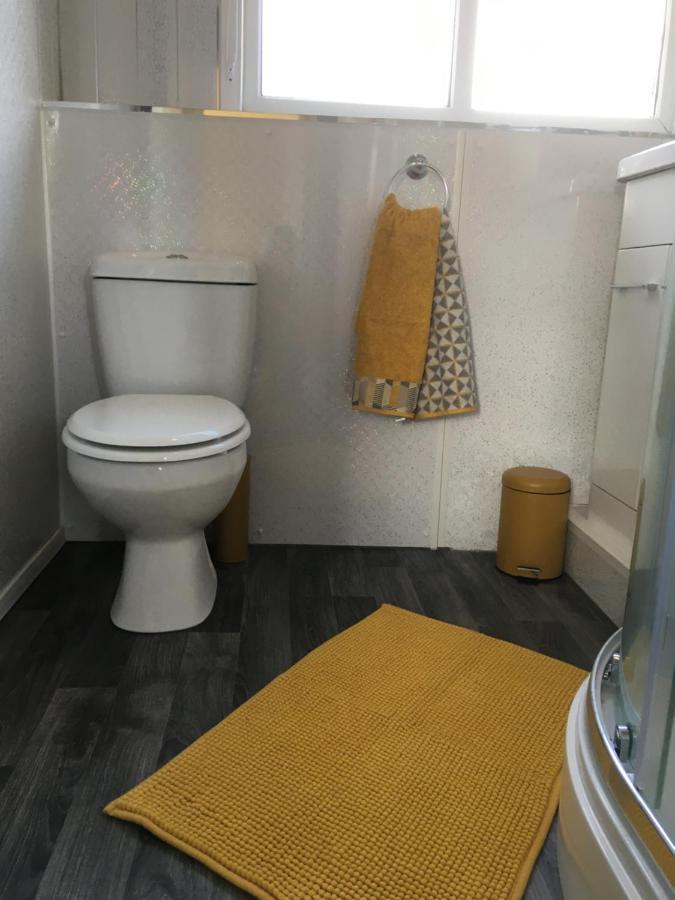 8 Sandy Bottom Sandown Bay Holiday Park, Reduced Ferry, Please Contact Us Dış mekan fotoğraf